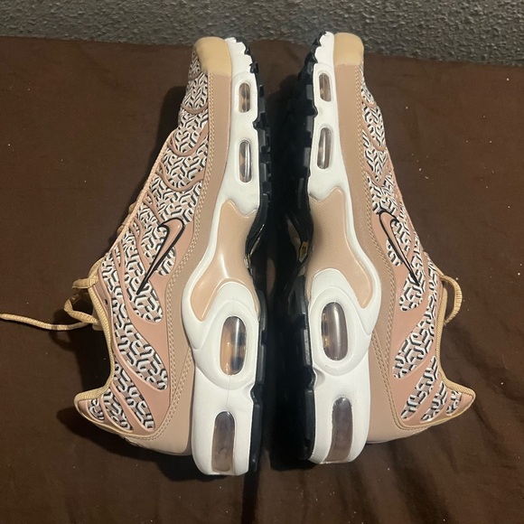 Air Max Plus Nike Ladies 11.5 fits men size 10 Authentic - Picture 2 of 7